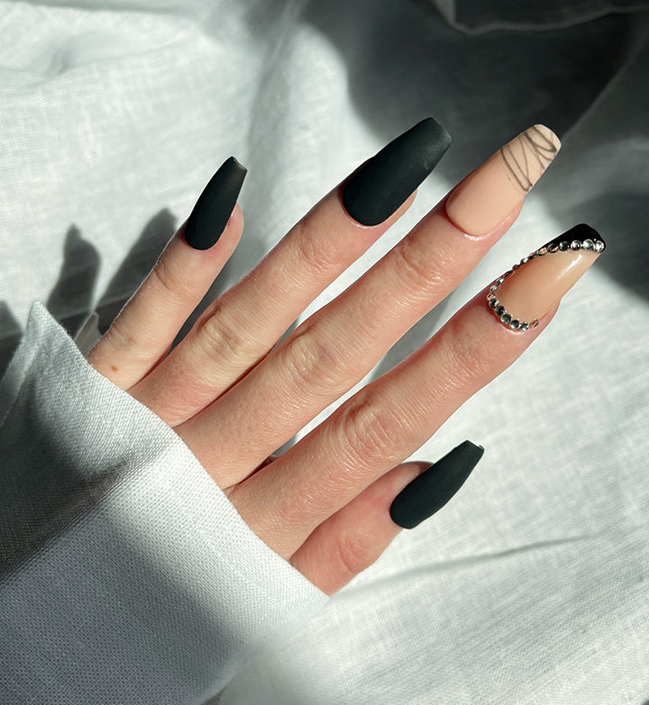 Custom Press Ons - Antoinise