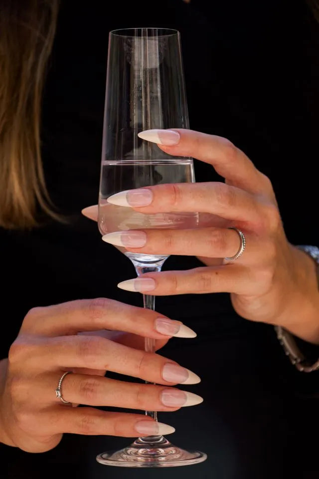 
                        
                          French 75 lifestyle image
                        
                      