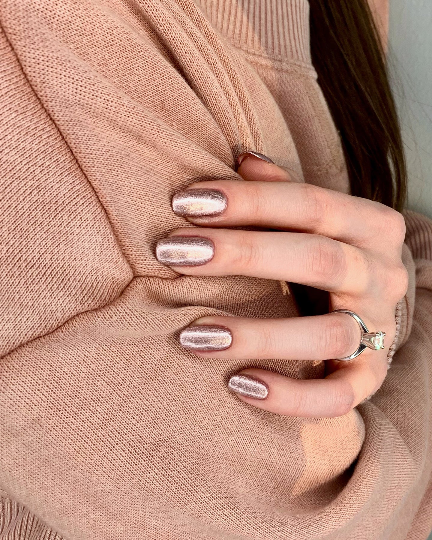 Avon - You don't dream in black and white? Then why should your nails be?  Get metallic shine nails that match your #TrueMania with the Luminous Glow  Mirror Shine Nail Enamel. . #